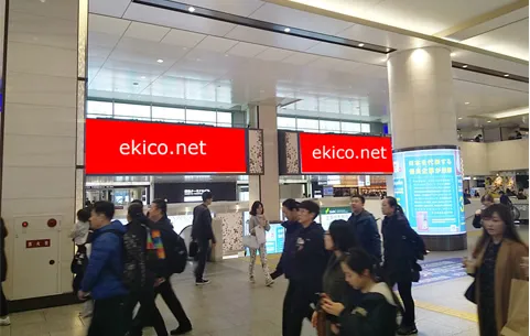 阪急梅田駅ツインビジョン