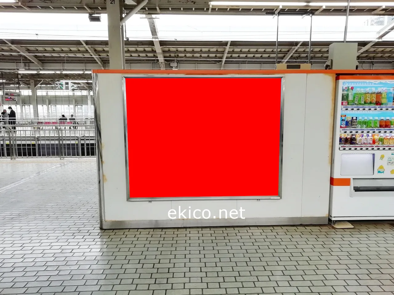 看板】新幹線新大阪駅 ホーム No.6504｜関西の駅・電車・交通
