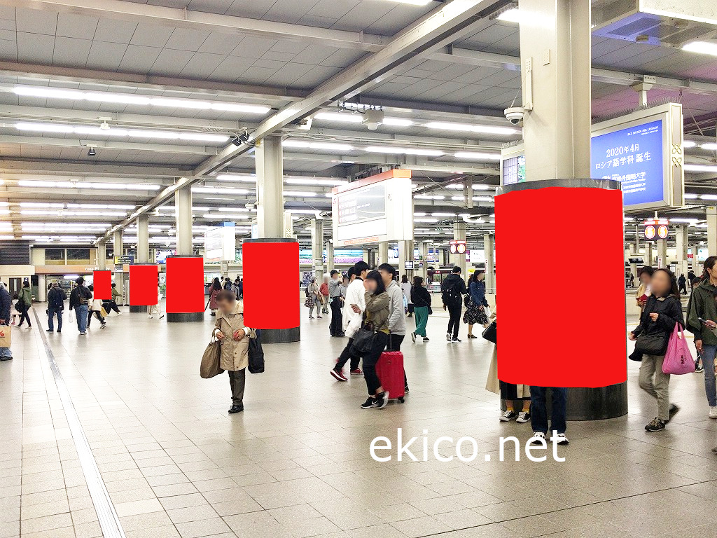 阪急梅田改札内円柱 関西の駅 電車 交通 屋外広告の検索サイト Ekico エキコ