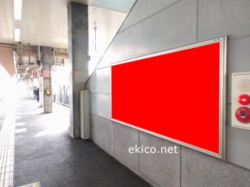 看板 Jr西日本 郡山駅 ホーム No 50 関西の駅 電車 交通 屋外広告の検索サイト Ekico エキコ