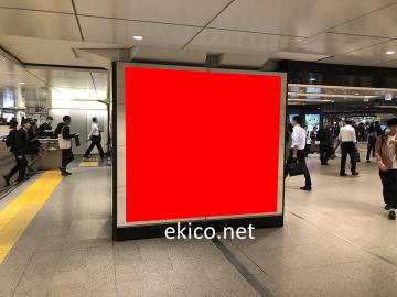 阪急梅田2階中央シート広告 関西の駅 電車 交通 屋外広告の検索サイト Ekico エキコ