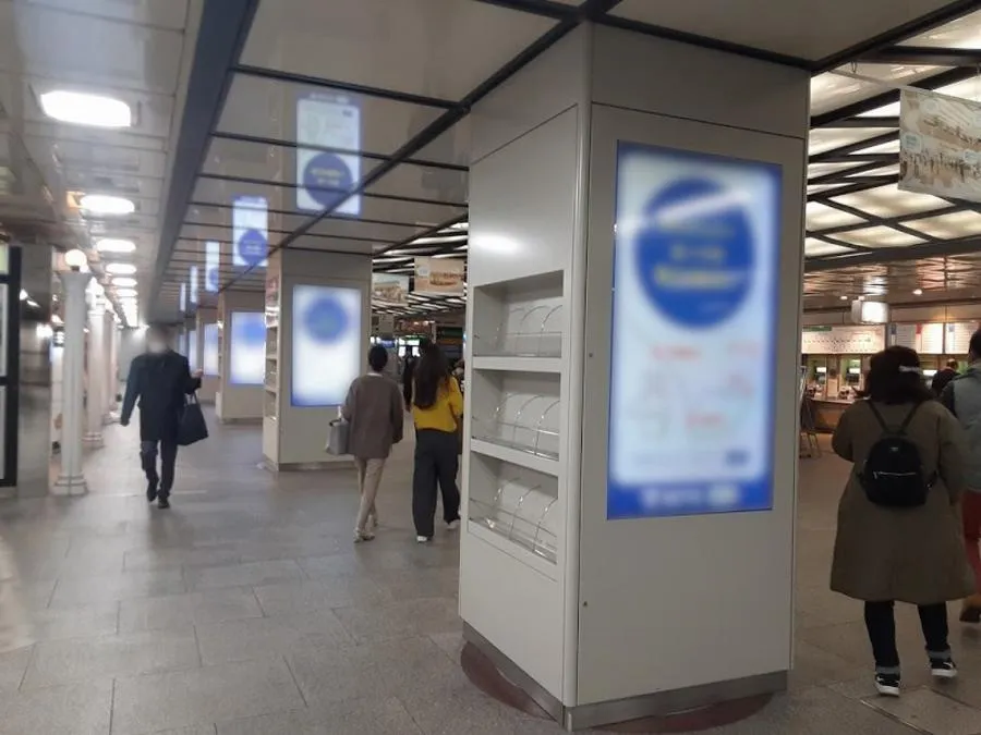 駅デジタルサイネージ広告