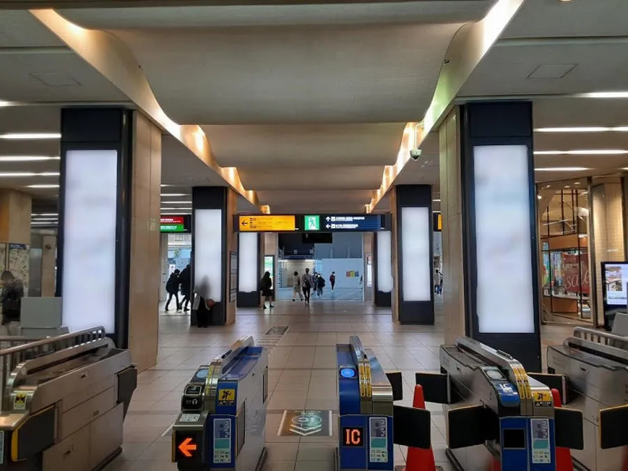 サイネージ「京阪インパクトデジタル」単駅