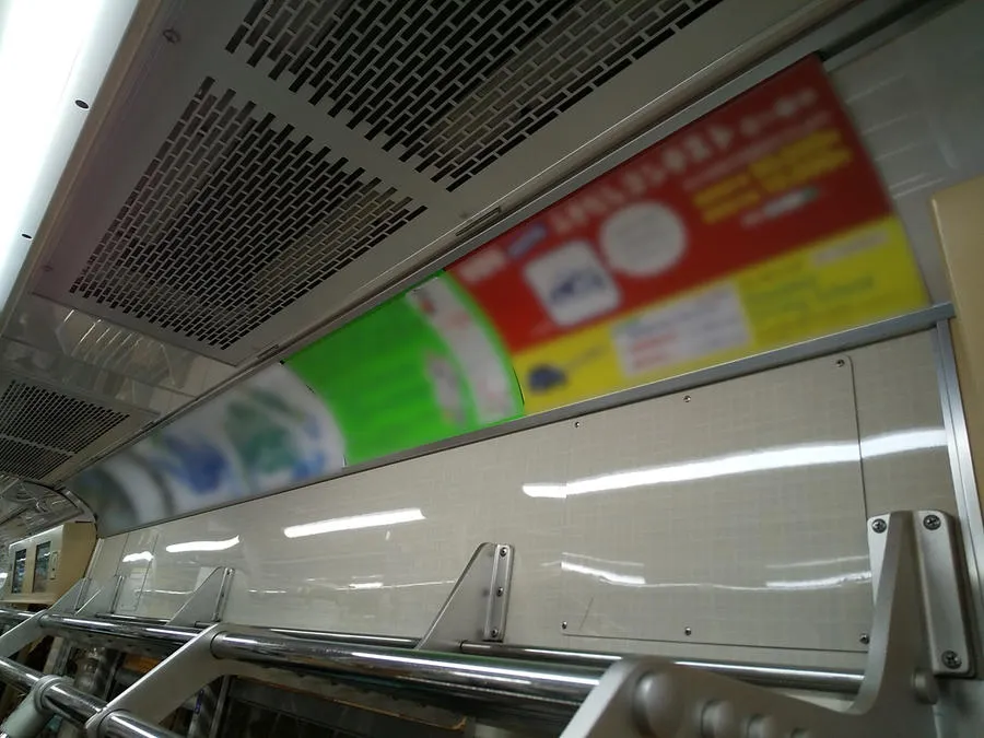 まど上ポスター