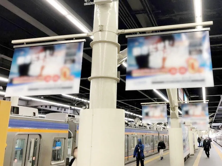 なんば駅　SP広告