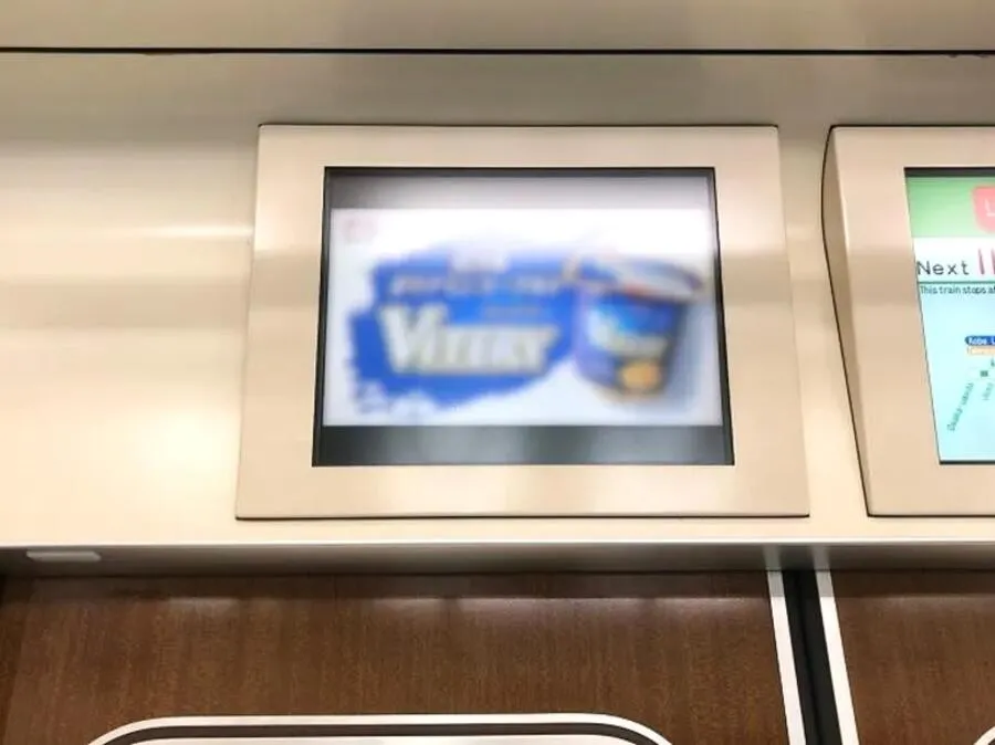 阪急 車内ビジョン「トレインビジョン」